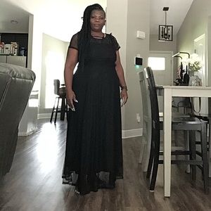 Black lace maxi dress